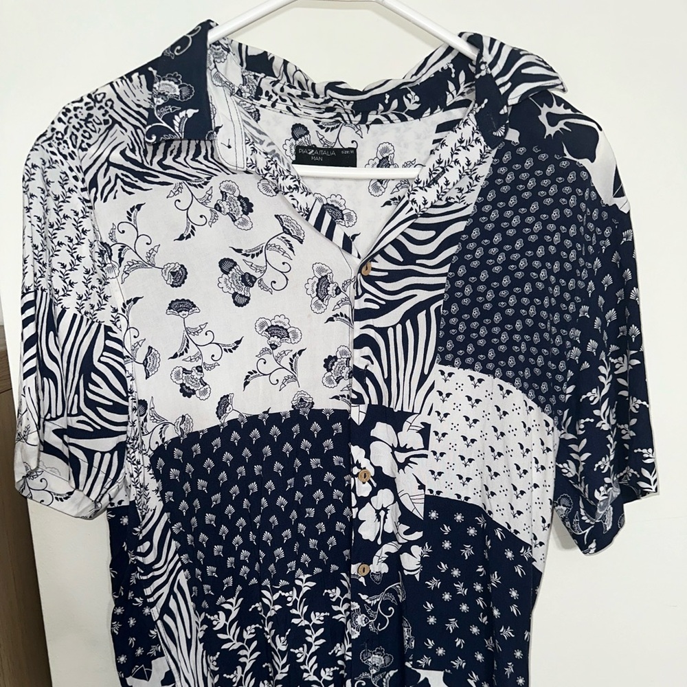 Zara Men’s Casual Button Down